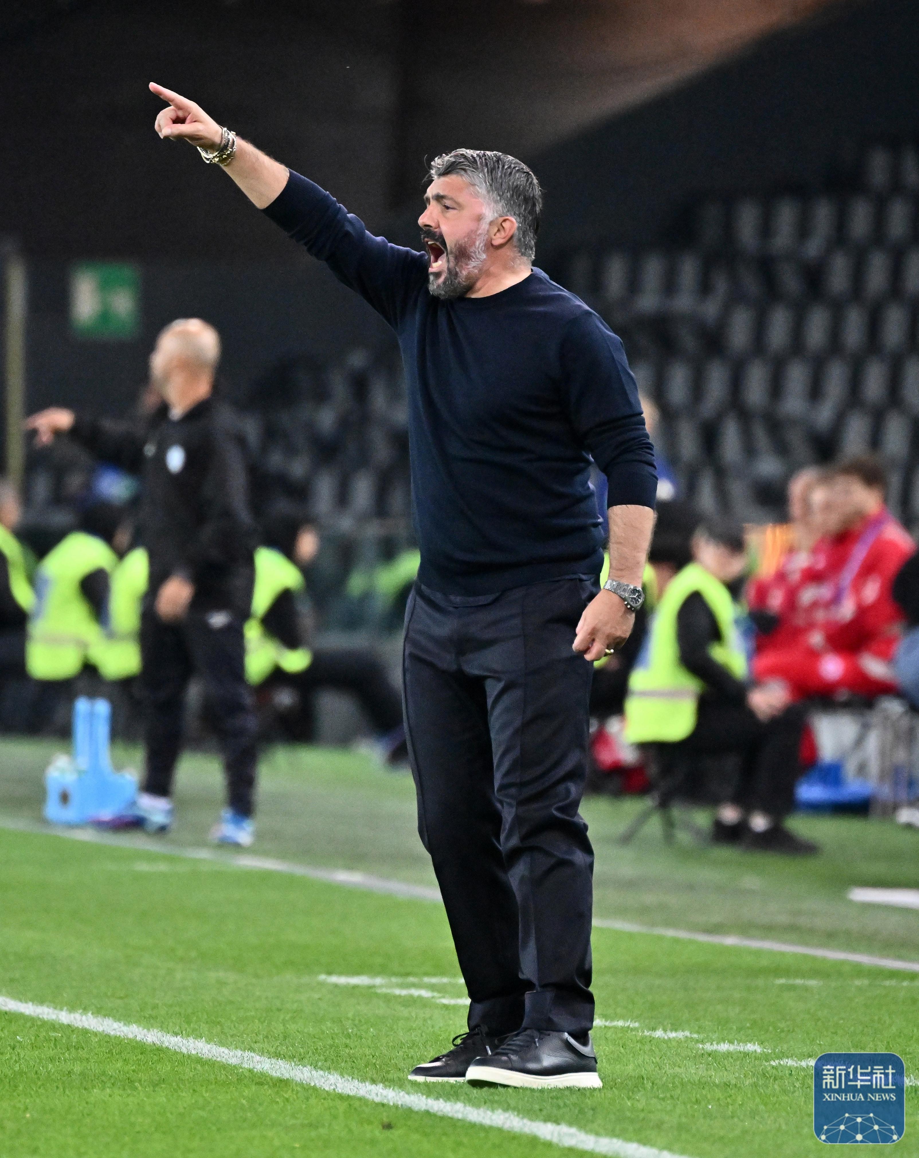 包含国际比赛日摩纳哥备战德甲，造点机会细节曝光，质疑声仍在，临场指挥获称赞的词条